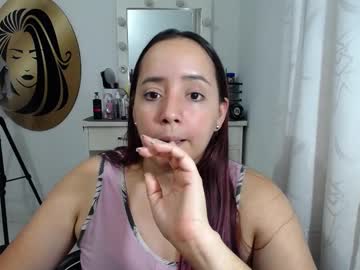 Squirting cam girl Dakota_hot03 live now