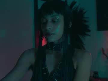 Dakota_hunter_ • femdom • - • away