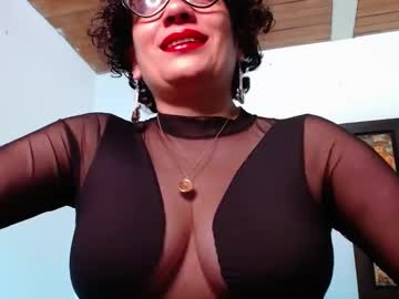 Hairy cam model daneshka_naughty (mature, milf, hairy, bigboobs, lovense) streaming live in HD