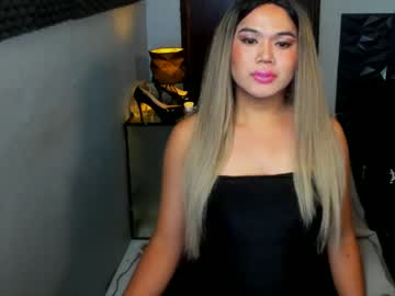 Daniela_deusa • dirtytalking25y • Metro Manila, Philippines • public