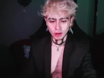 Live twink cam Danteobscuro, age 18 yrs nude and streaming