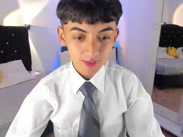 Danvianny, 18 years old, GOAL: you take off my clothes [25 tokens remaining] Welcome to my room! #young #femboy #18 #new #asian, webcam photo