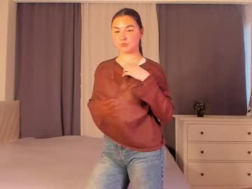 Skinny Asian cam girl Darelenefort | 18 yrs live in HD