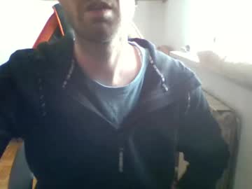 Hairy cam model Darkv88, 37 yrs live now