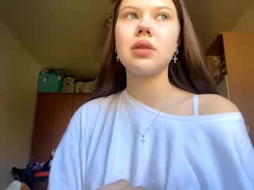 Darling_moon, 18 years old, Goal: Biggest smile ever.... hey hey hey!! my name is Stella and Im soooo pretty here :) So let's talk with me..... #new #18 #young #pretty #shy [3 tokens remaining], webcam photo