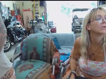 Dd_delish, first stream in DD's room - Goal: both naked for 15 mins [890 tokens left] #mature #bigboobs #feet #shaved #new, webcam photo