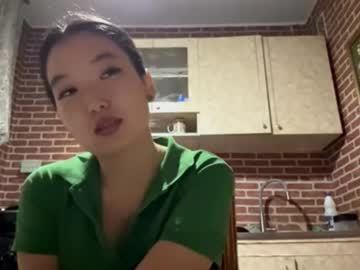 Denysebernacchi, 18 years old, Goal ?do 3 faces!? Hi, my name is Emma, I'm 18yo and #new #shy #18 #skinny #smalltits [31 tokens remaining], webcam photo