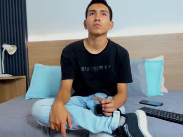 Live twink cam Dereck_30_, age 18 yrs nude and streaming