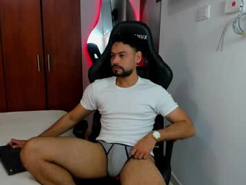 Hairy cam model Derrybigger_cm live now