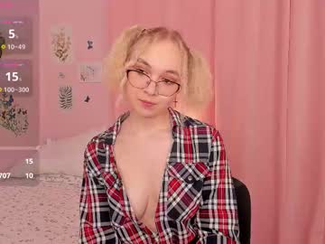 Devonatrue, 18 years old, GOAL: Pull down my shorts and you can see my belly.. [39 tokens remaining] Ur Leslie at ur servise/ Lets spend our best time #blonde #18 #shy #cosplay #teen, webcam photo