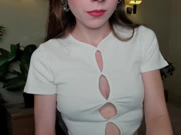 Diamonddaydream, 19 years old, ? Show my beautiful legs? my First Day #new #shy #smalltits #teen #skinny [14 tokens remaining], webcam photo