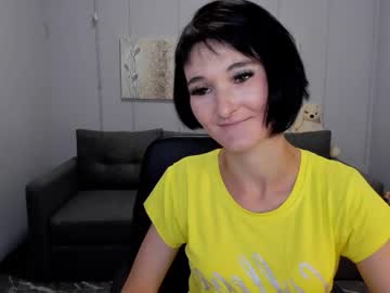 Diana_day, 30 years old, hi everyone, it's my first day here, let's get acquainted #milf #mature #new #natural #c2c, webcam photo