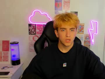 Diongrey big cock cam stud 20 yrs streaming live