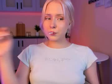 Dolly_blush, 18 years old, ??Tease nipples zoom ??  #blonde #new #18 #bigass #natural #germany [83 tokens remaining], webcam photo