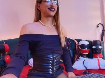 Dom_veneno big cock cam stud 21 yrs streaming live