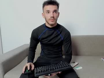 Dominicvalente, 23 years old, CUM SHOW ! #bigcock #young #feet #party #new #tattoo   [1977 tokens remaining], webcam photo