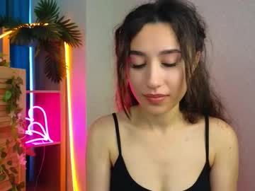 Donnalloyd, 19 years old, GOAL: massage boobs under top [45 tokens remaining] Welcome to my room! I would love to explore new things together;3  #cute #shy #teen #18 #new, webcam photo