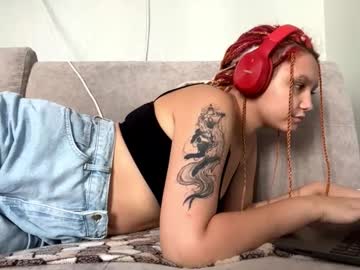 Edytcollins, let me tease you with parts of my body under shorts #new #teen #redhair #18 #shy [100 tokens remaining], webcam photo