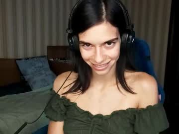 Edythbibbs, 18 years old, 1Day*Goal: Flirt with your shoulders  " #asian #18 #young #cute #new [0 tokens remaining], webcam photo
