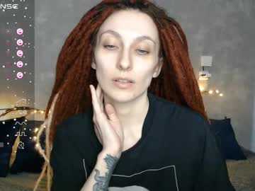 Effy_gray • bigtits • country in your mind ? • public
