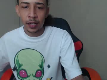 Catch me live as El_menor, age 23 yrs in premium male cam shows