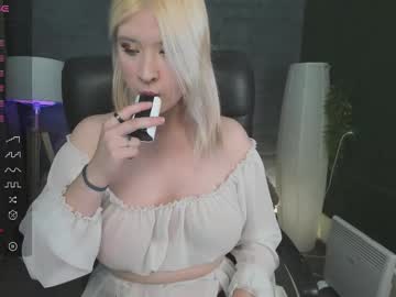 Elisabeth_kitty, handbra [123 tokens left] #new #18 #feet #bigboobs #bigass, webcam photo