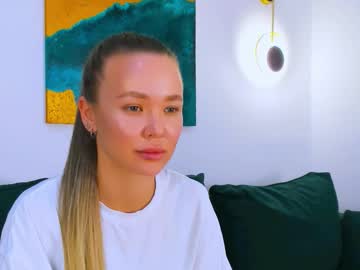 Elizabethholt, 20 years old, SHOW OFF DRESS?? [60 tokens left] #new #shy #teen #natural #18, webcam photo
