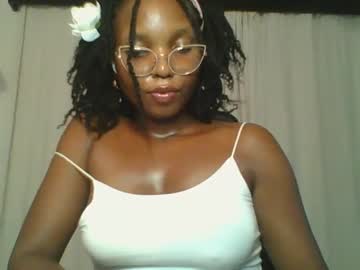 ella_laurel - Live EU Performer