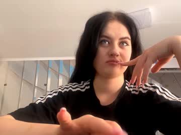 Ellenstoler, 18 years old, Goal: touch gently ass! I'll make you macaroni and cheese on your first date! Ellen 18yo and i #new #18 #shy #teen #bigtits [35 tokens remaining], webcam photo