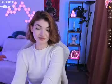 Squirting cam girl Elliewiliamss age 19 yrs live now