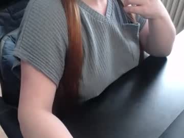 Elly_petite • lovense • Germany • public