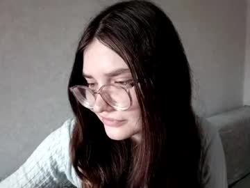 Catch me live as Emelysimonson, age 18 yrs in premium male cam shows