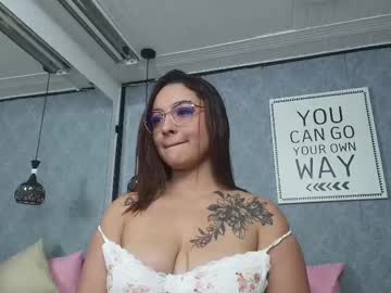 Live cam boy Emiily_w1, 23 yrs – Hot Male Cams
