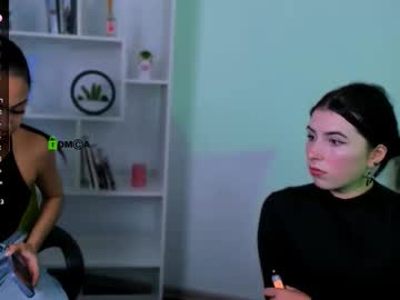 Emily_cllar, 19 years old, GOAL: dance [979 tokens remaining] Welcome to my room! #18 #pvt #sexy #cute #feet, webcam photo