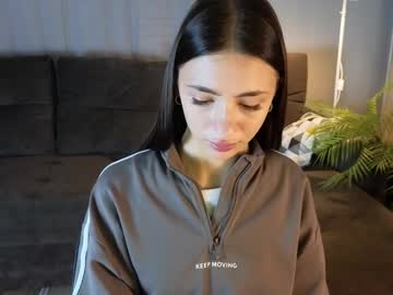 Emilybunnyy, 19 years old, Hey, I'm Emily, that's my 1st day here..  joint to my and let's have fun together!  - Goal: Kiss you close cam [26 tokens left] #new #18 #cute #shy #skinny, webcam photo