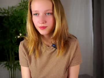 Emmyleri, 18 years old, G: Give me the first kiss | I'm #new here | Welcome every | #18 #shy #cute #teen [9 tokens remaining], webcam photo