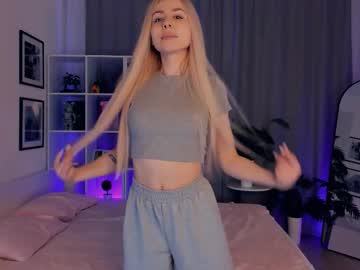 Emy_foru1, 18 years old, Welcome guys i love to chatting  #blone #18 #new #teen #cute [15 tokens remaining], webcam photo
