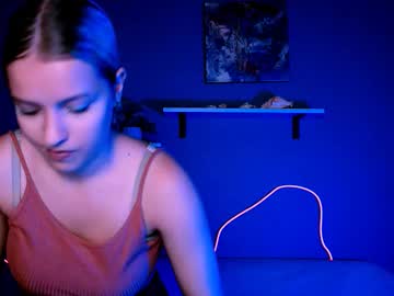 Erica_breeze, GOAL: show heart [21 tokens remaining] Welcome to my room! #new #young #pvt #lovense #lush, webcam photo