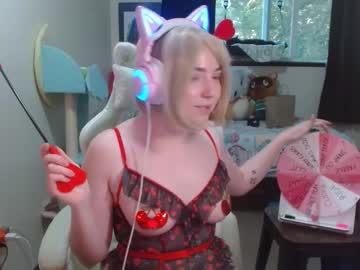 Eris_the_doll • smallboobs30y • Oregon, United States • public