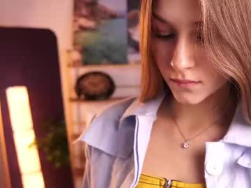 Erleneash, 18 years old, Goal: Lick my lips!  - Hi, I'm Mia! Using lush first time! Patterns: 33/55/77/111 #new #18 #shy #teen #blonde [1 tokens remaining], webcam photo