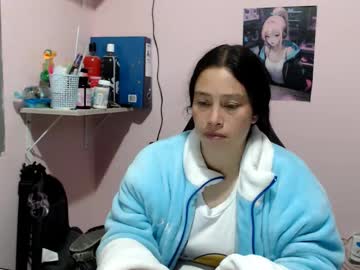 Esnik_girl • latina26y • In a place in your heart • public