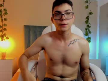 Ethan_apollo, 19 years old, GOAL: show cock [47 tokens remaining] Come and have fun with me ?  #twink #bigcock #cum #young #new, webcam photo