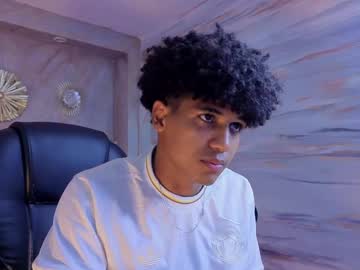 Ethan_smith2, 18 years old, GOAL: full flex my biceps ? [25 tokens remaining] Welcome to my room, thank you for being here! #bigcock #18 #bbc #latino #ebony, webcam photo