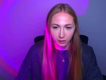 Eva_oliviaa, 22 years old, GOAL: Welcome to CB [83 tokens remaining] Welcome to my room! #skinny #blonde #shy #teen #new, webcam photo