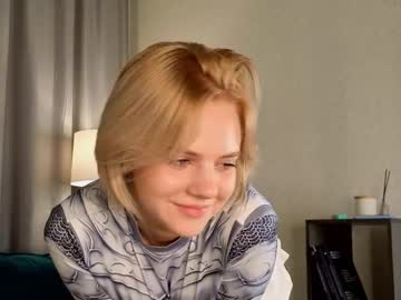 Eva_zizixx, 18 years old, Hi Hi my name is Eva and this is my first time on the CB)Goal:eye contact 1 min #18 #new #blonde #shy #skinny [55 tokens remaining], webcam photo