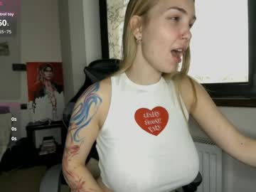 Evacarter1, GOAL: Show panties [322 tokens remaining] Welcome to my room! #feet #blonde #bigboobs #lovense #new, webcam photo