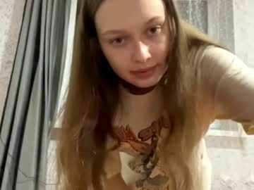 Evonnesilvestre, 18 years old, Goal:TAKE OFF BRA FOR THE FIRST TIME (im shy but ill try lol) #shy #18 #new #skinny #bigboobs [95 tokens remaining], webcam photo
