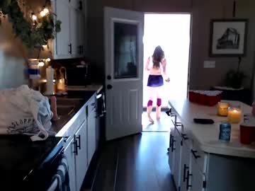 Live cam performer Farmgirl__ streaming now