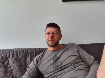 Catch me live as Fattenmenow, age 50 yrs in premium male cam shows