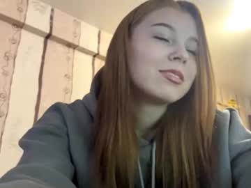 Fernandamathson, 18 years old, goal: "cutie dance" hey hey everyone today I am #new #18 #young #cute girl with Poland [0 tokens remaining], webcam photo